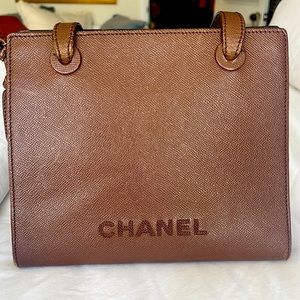 Vintage Chanel leather bag. In good condition.